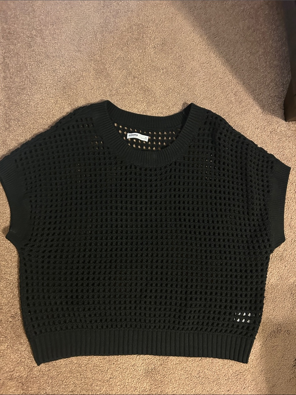 Women’s Bkack Open-Knit Short Sleeve Sweater